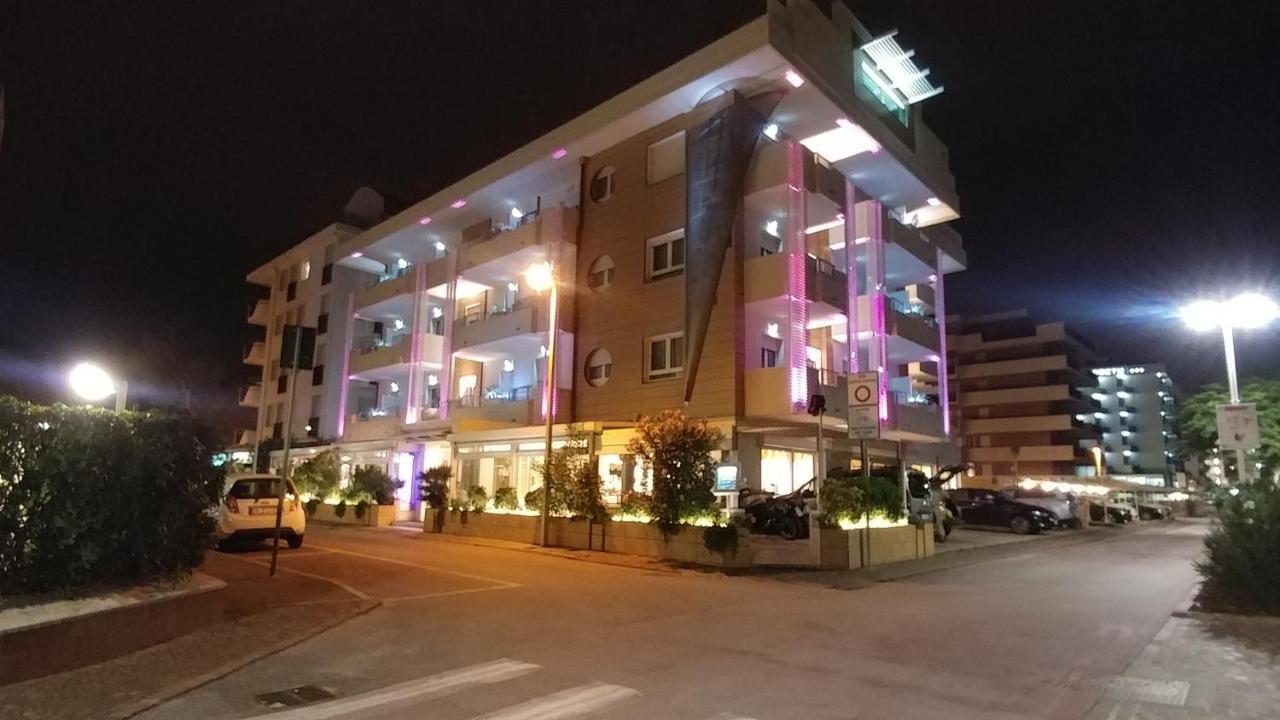 Hotel Record Ριτσόνε Εξωτερικό φωτογραφία