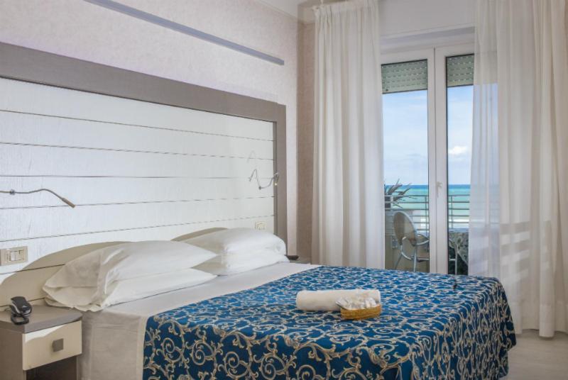 Hotel Record Ριτσόνε Εξωτερικό φωτογραφία