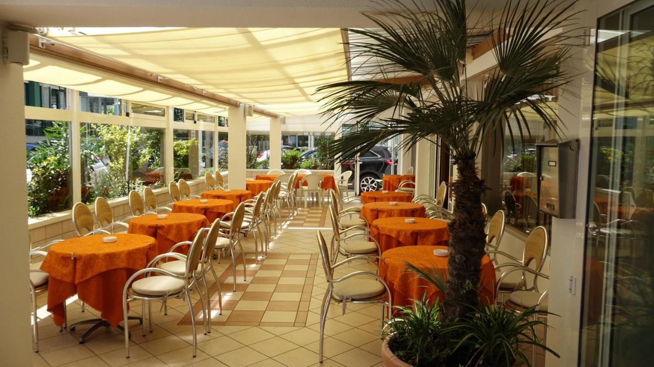 Hotel Record Ριτσόνε Εξωτερικό φωτογραφία