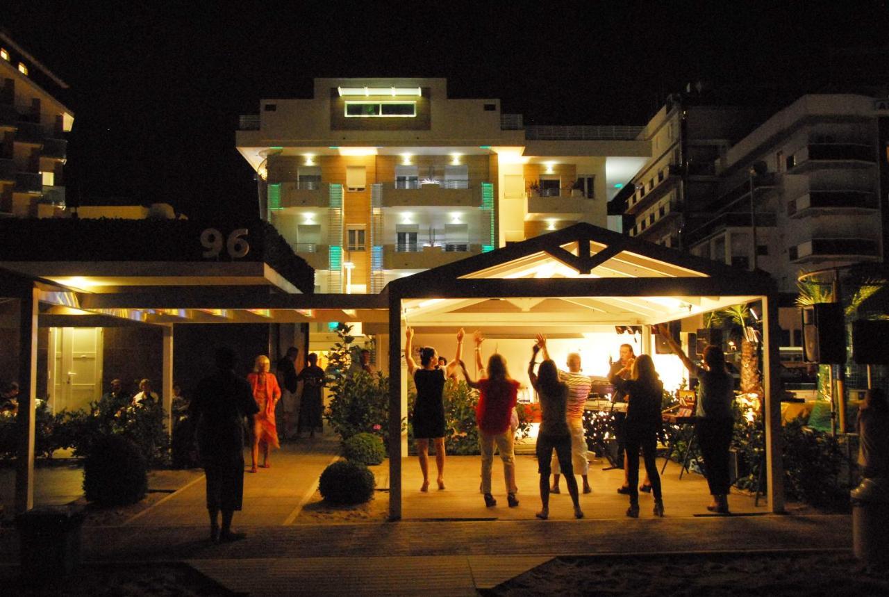 Hotel Record Ριτσόνε Εξωτερικό φωτογραφία
