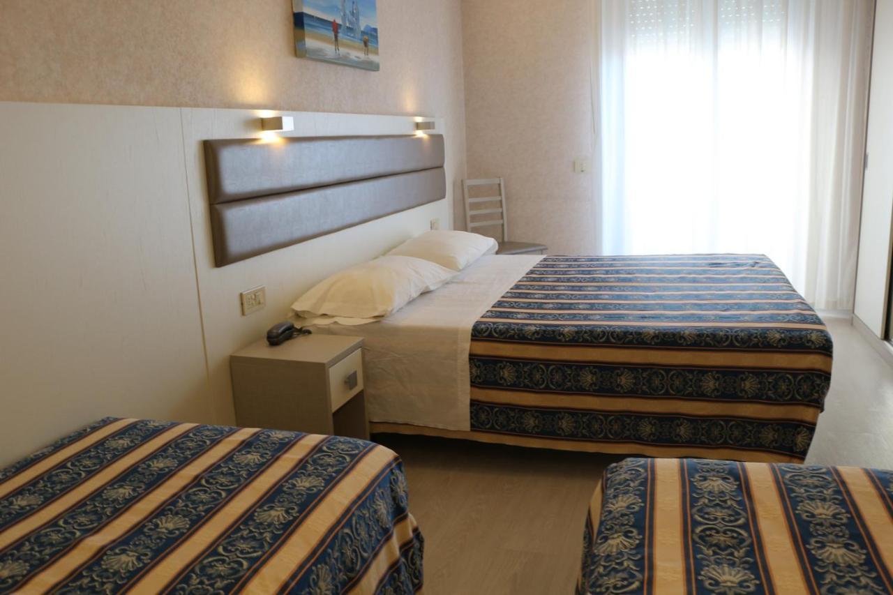 Hotel Record Ριτσόνε Εξωτερικό φωτογραφία